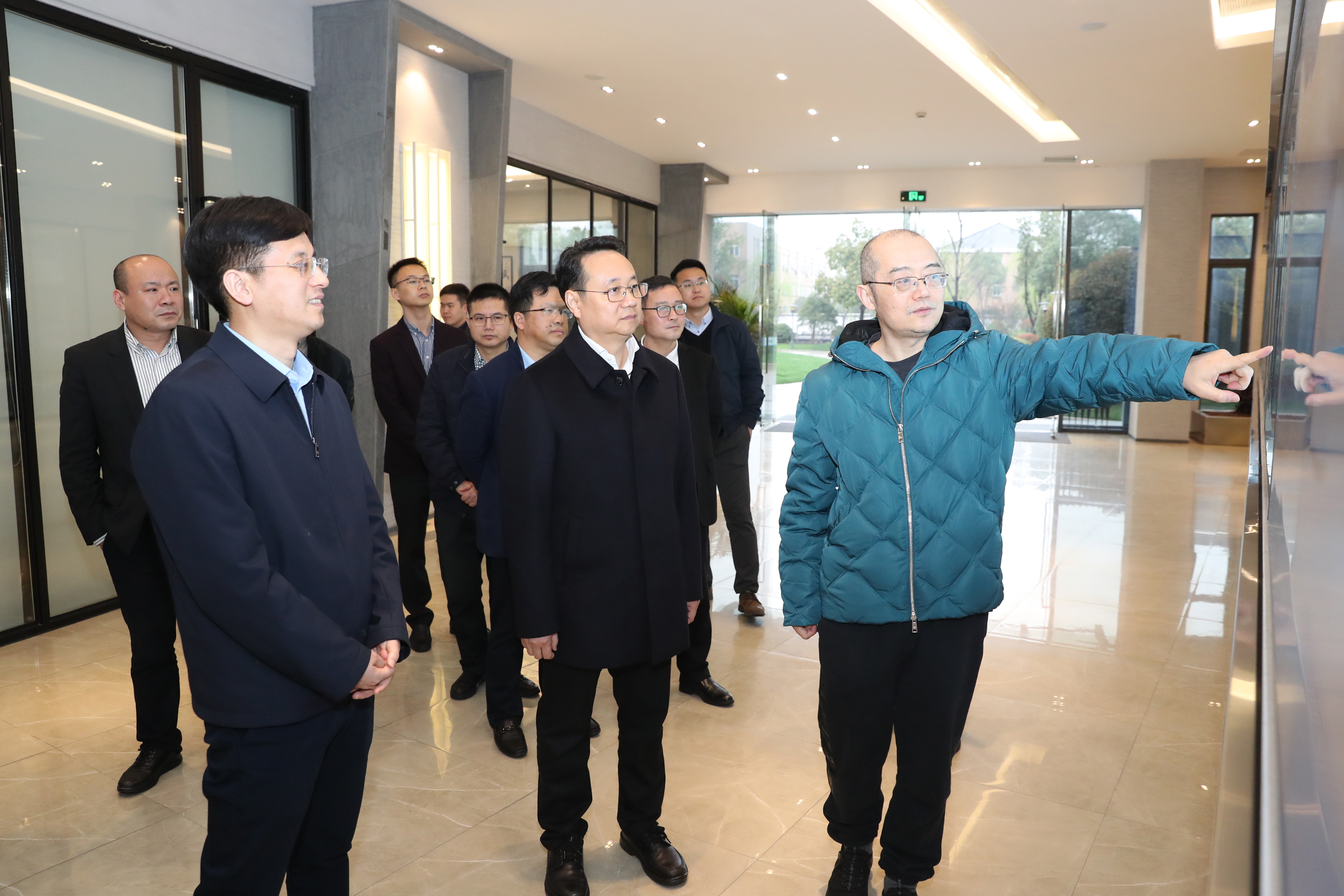 湖州市委副書記、市長王綱調(diào)研我武生物